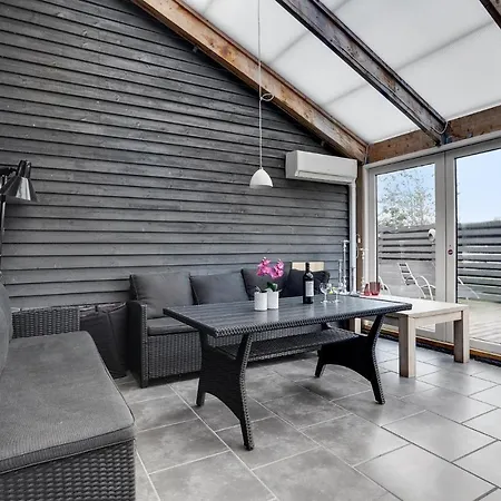 Lovely In With Wifi Holiday home