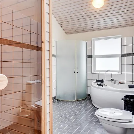 Four-bedroom Holiday In